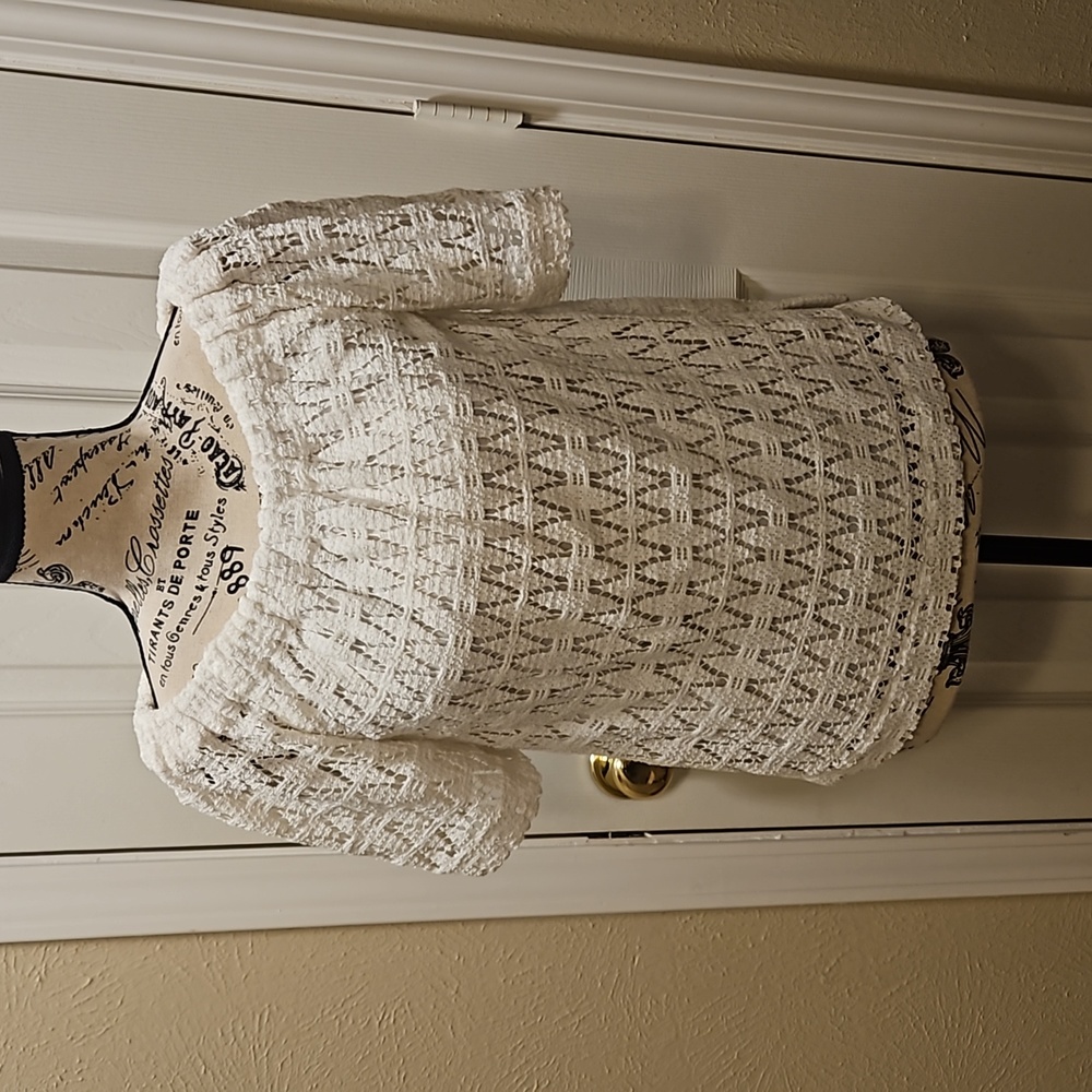 ALC women's size 8 sweater  0611